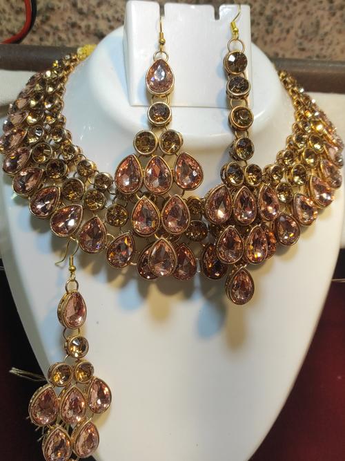 jewellery - 18120449 - Standard Image - 1