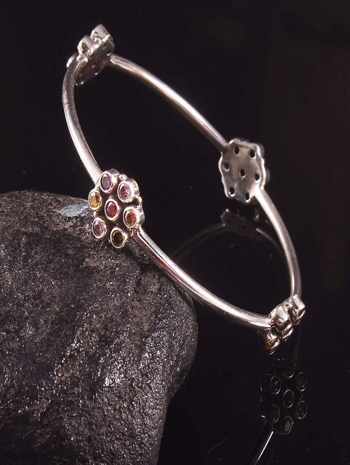 handcrafted embellished bangle - 18137950 - Zoom Image - 2