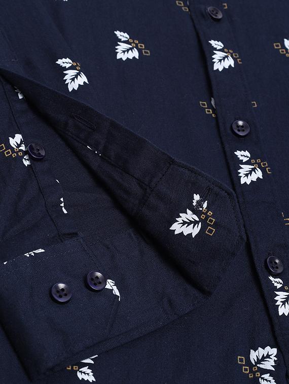navy blue printed casual shirt - 18169443 - Zoom Image - 3
