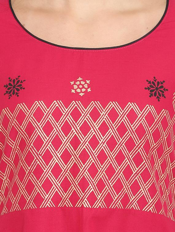 pink cotton flared kurta - 18179703 - Zoom Image - 4