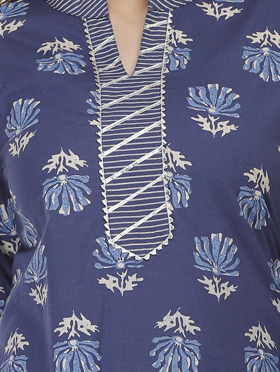 navy printed straight kurta - 18188406 - Zoom Image - 4