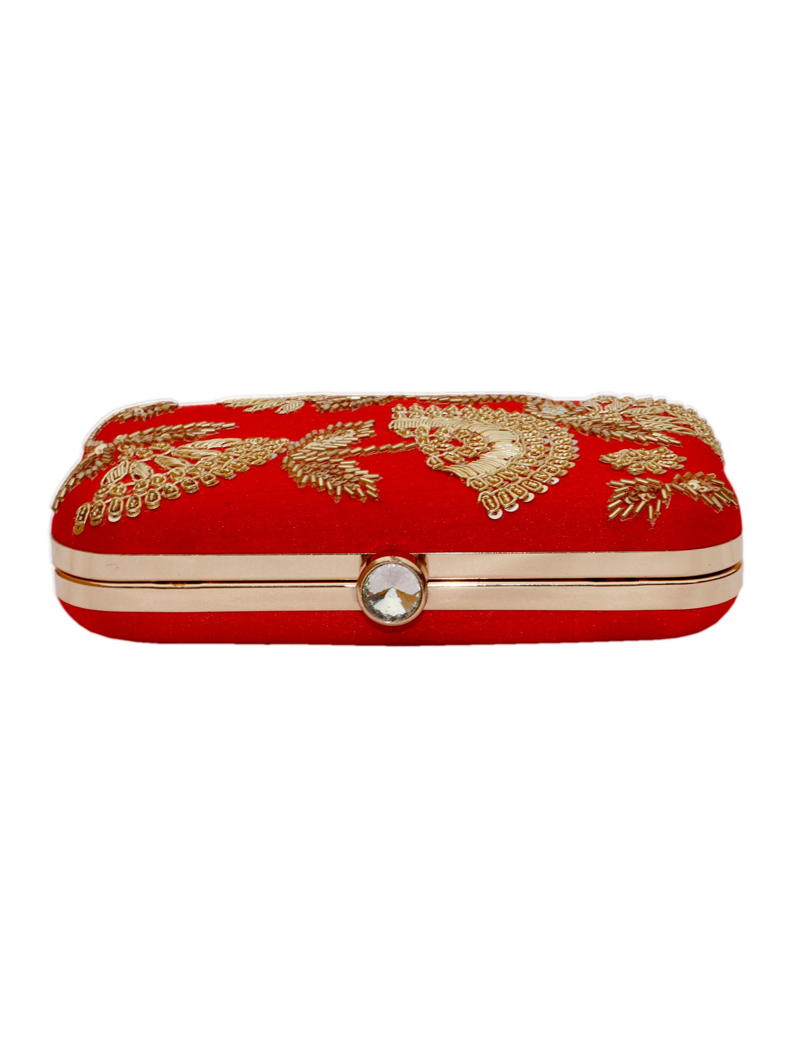 a stylish and elegant clutches for - 18188727 - Zoom Image - 2