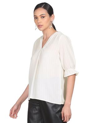 v-neck self design top - 18202486 - Standard Image - 2