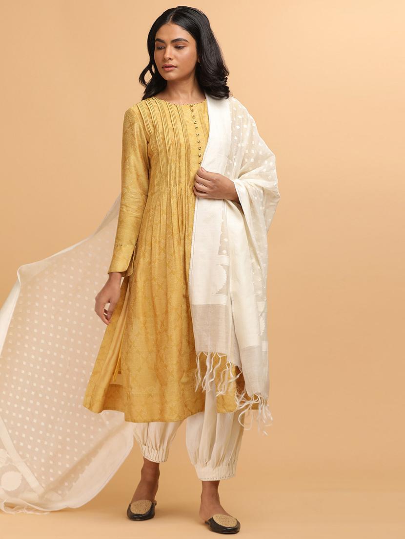 yellow cotton blend a-line kurta - 18206686 - Zoom Image - 4