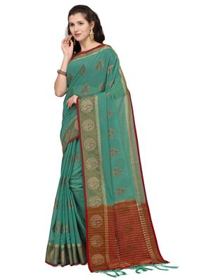 blue silk blend banarasi saree with blouse - 18211636 - Standard Image - 2