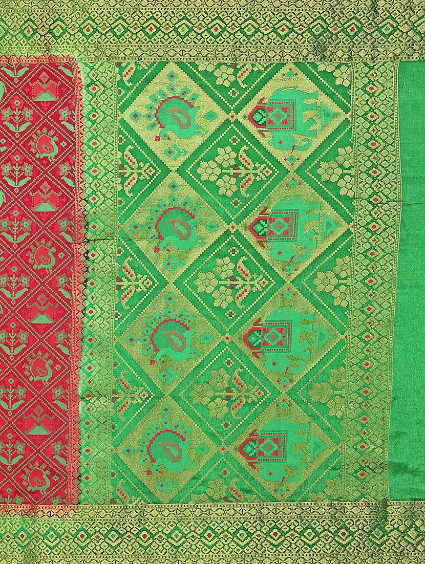 pink art silk patola saree with blouse - 18214478 - Zoom Image - 4