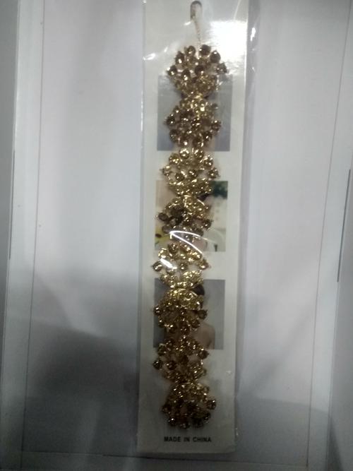 hair accessories gold color - 18215722 - Standard Image - 1