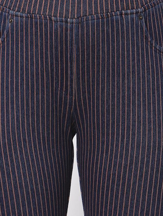 mid rise striped jegging - 18217490 - Zoom Image - 5