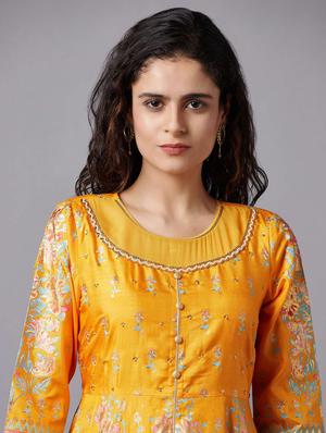 orange flared kurta - 18217602 - Standard Image - 4