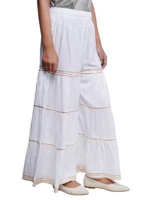 white na sharara - 18219530 - Standard Image - 2