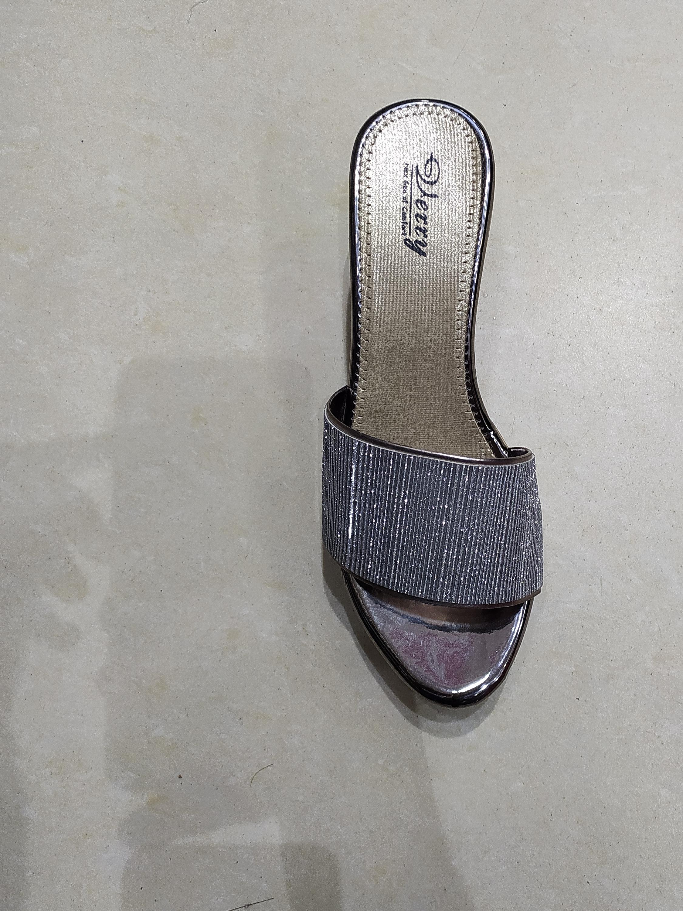 women party wear sandals - 18221319 - Zoom Image - 2