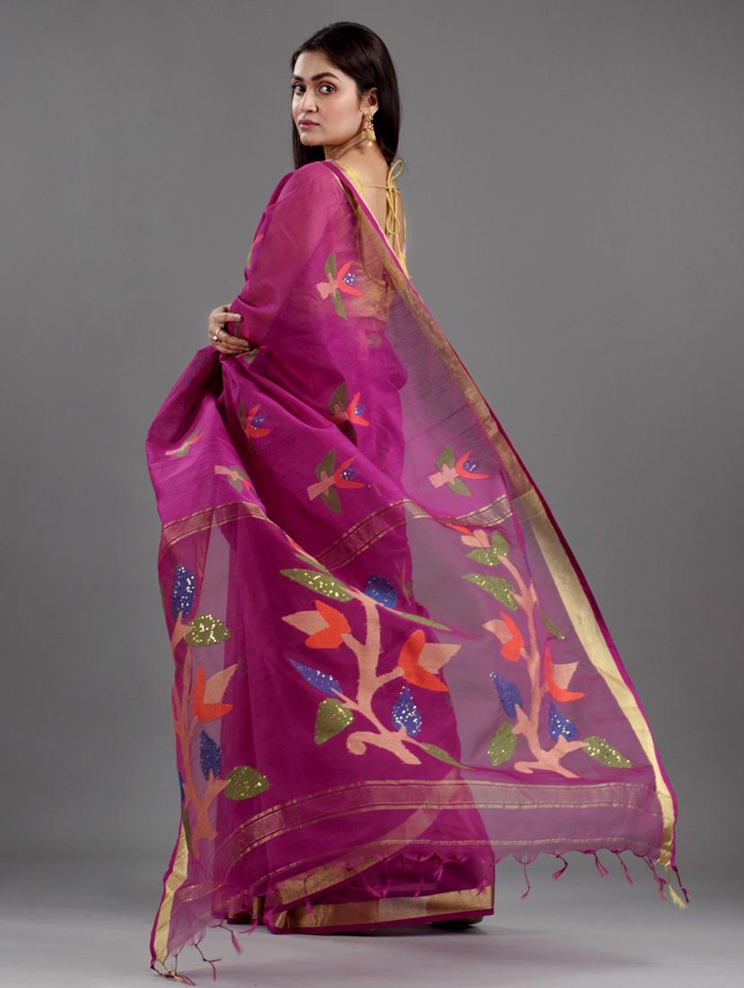 pink handloom saree with blouse - 18223582 - Zoom Image - 2