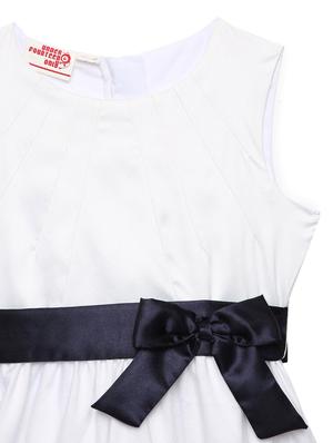 white solid frock - 18224441 - Standard Image - 4