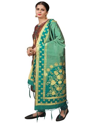 green silk blend banarasi dupatta - 18227605 - Standard Image - 2