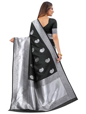 black silk blend kanjivaram saree with blouse - 18227706 - Standard Image - 2
