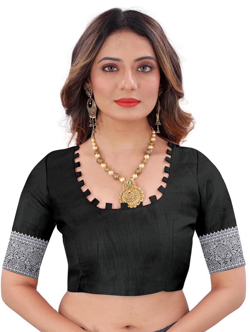 black silk blend kanjivaram saree with blouse - 18227706 - Zoom Image - 3