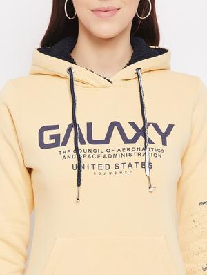 yellow printed hoodies sweatshirt - 18229884 - Standard Image - 5