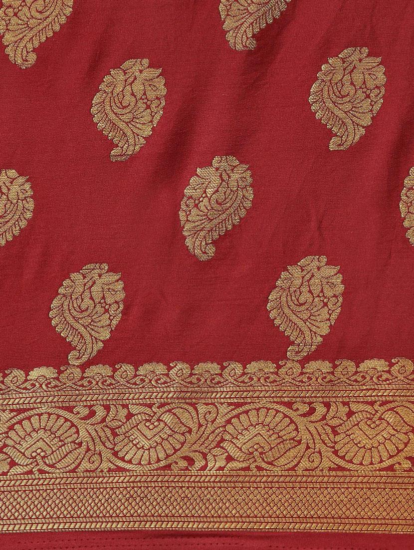 maroon silk blend woven saree with blouse - 18230749 - Zoom Image - 5