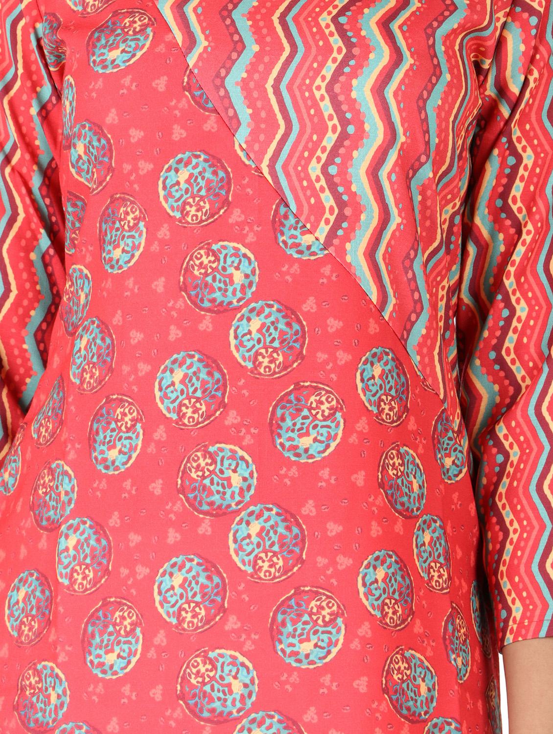 red printed straight kurta - 18235795 - Zoom Image - 4