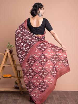 red printed saree with blouse - 18244557 - Standard Image - 2