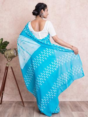 batik printed saree with blouse - 18244646 - Standard Image - 2