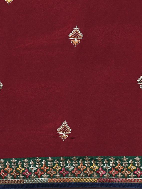 maroon art silk embroidered saree with blouse - 18246202 - Zoom Image - 4