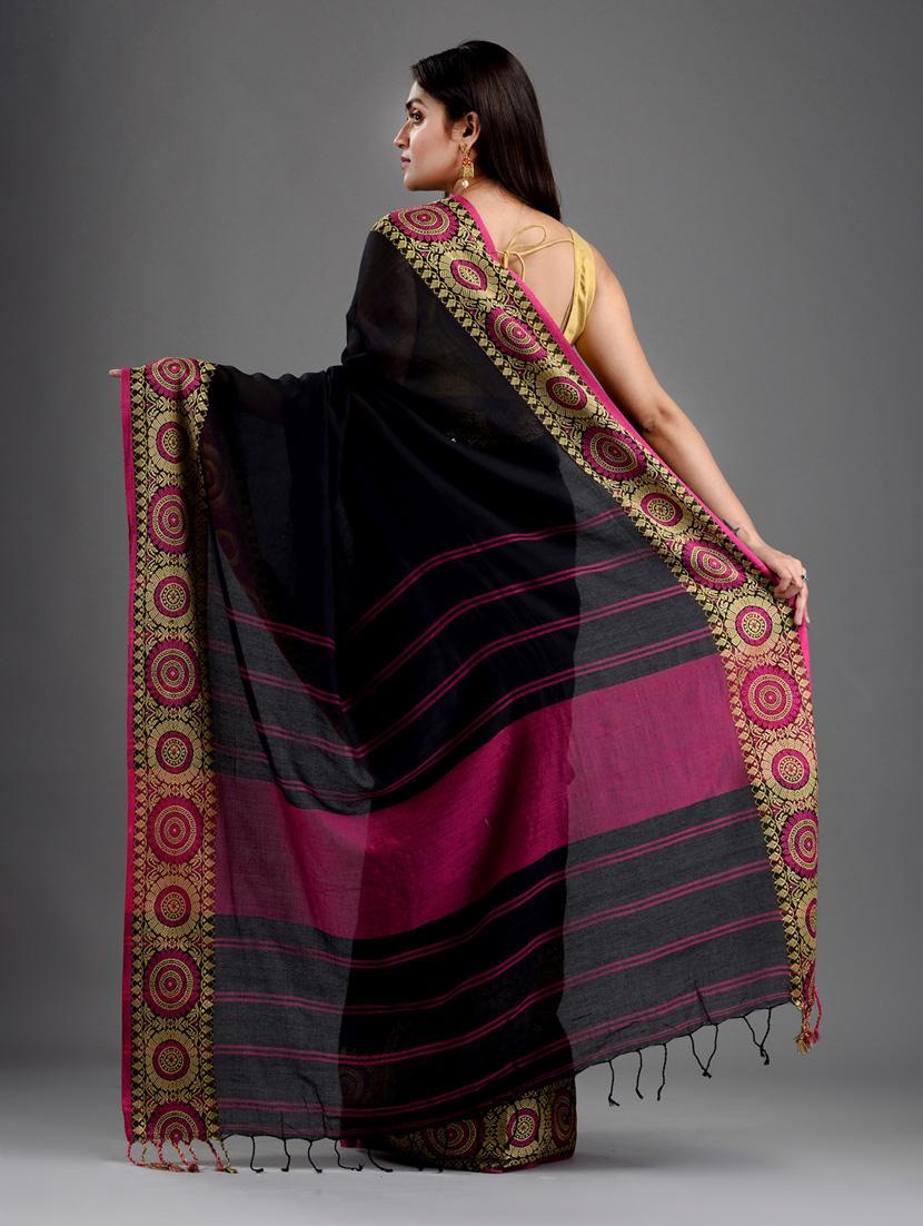 self design handloom saree with blouse - 18248025 - Zoom Image - 4