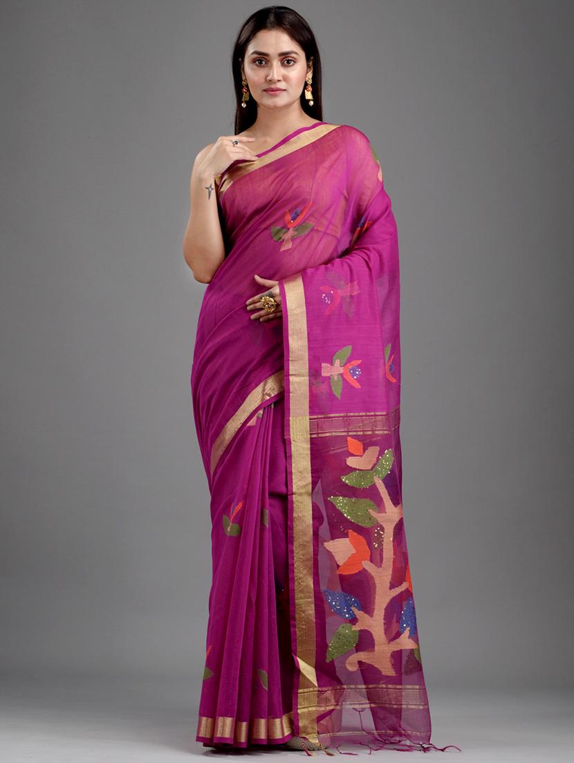magenta handloom saree with blouse - 18248052 - Zoom Image - 1