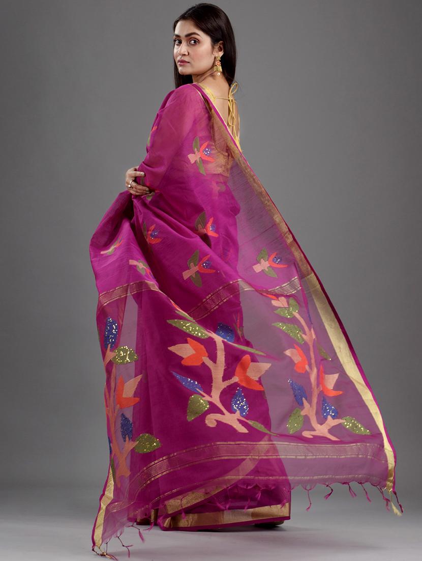 magenta handloom saree with blouse - 18248052 - Zoom Image - 2