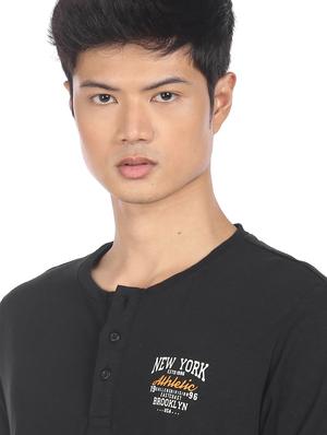 black solid t-shirt - 18251588 - Standard Image - 5