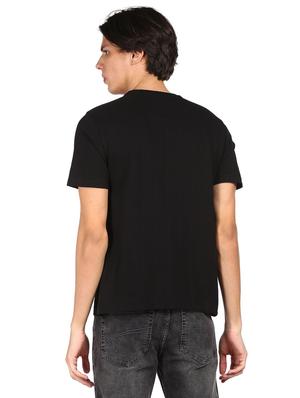 black solid t-shirt - 18252682 - Standard Image - 4