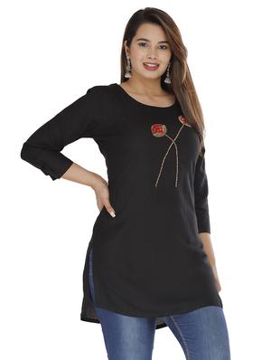 round neck solid tunic - 18254136 - Standard Image - 2