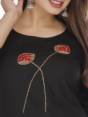 round neck solid tunic - 18254136 - Standard Image - 5