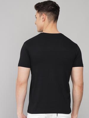 black solid t-shirt - 18260880 - Standard Image - 4