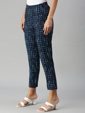mid rise printed cigarette pants trouser - 18261412 - Standard Image - 2