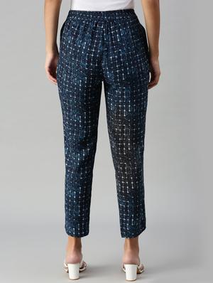 mid rise printed cigarette pants trouser - 18261412 - Standard Image - 3