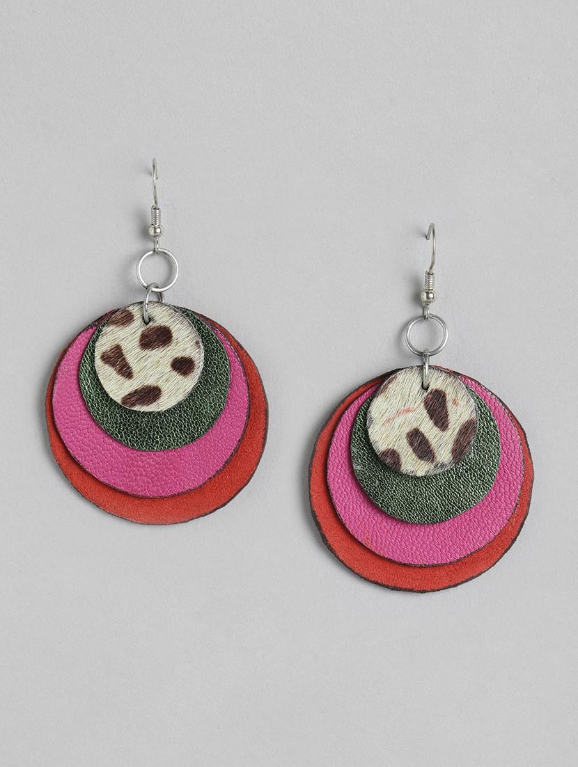 red rubber drop earring - 18261432 - Zoom Image - 1