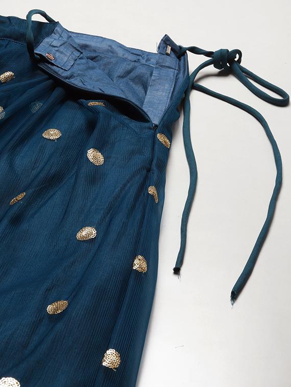 blue net flared lehenga - 18272753 - Zoom Image - 5