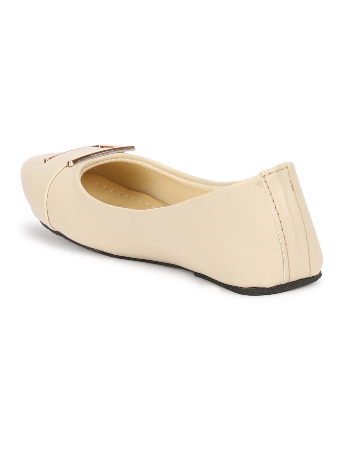 white faux leather slip on ballerina - 18277427 - Zoom Image - 4