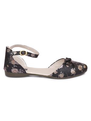 black faux leather ankle strap sandals - 18277728 - Standard Image - 2