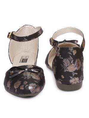 black faux leather ankle strap sandals - 18277728 - Standard Image - 5