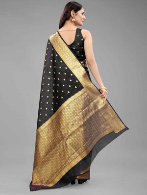 black silk fusion saree with blouse - 18280757 - Standard Image - 4