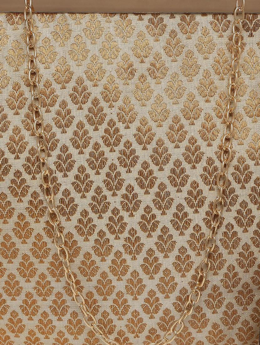 gold embroidery regular clutch - 18281411 - Zoom Image - 4