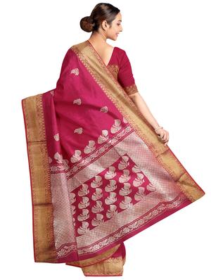 magenta linen jamdani saree with blouse - 18282308 - Standard Image - 2
