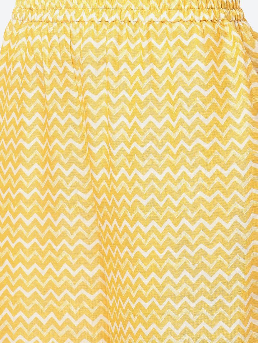 yellow rayon kurta palazzo set - 18285321 - Zoom Image - 6