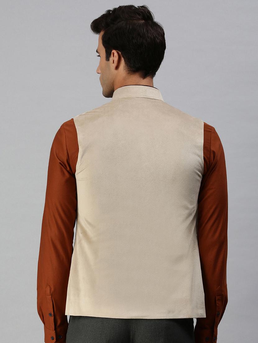 beige solid nehru jacket - 18285458 - Zoom Image - 3