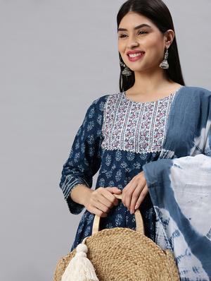 blue cotton blend kurta dupatta set - 18285560 - Standard Image - 4