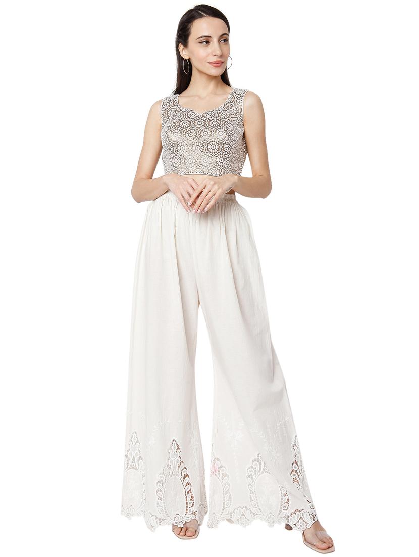 white cotton embroidered blouse - 18289322 - Zoom Image - 5