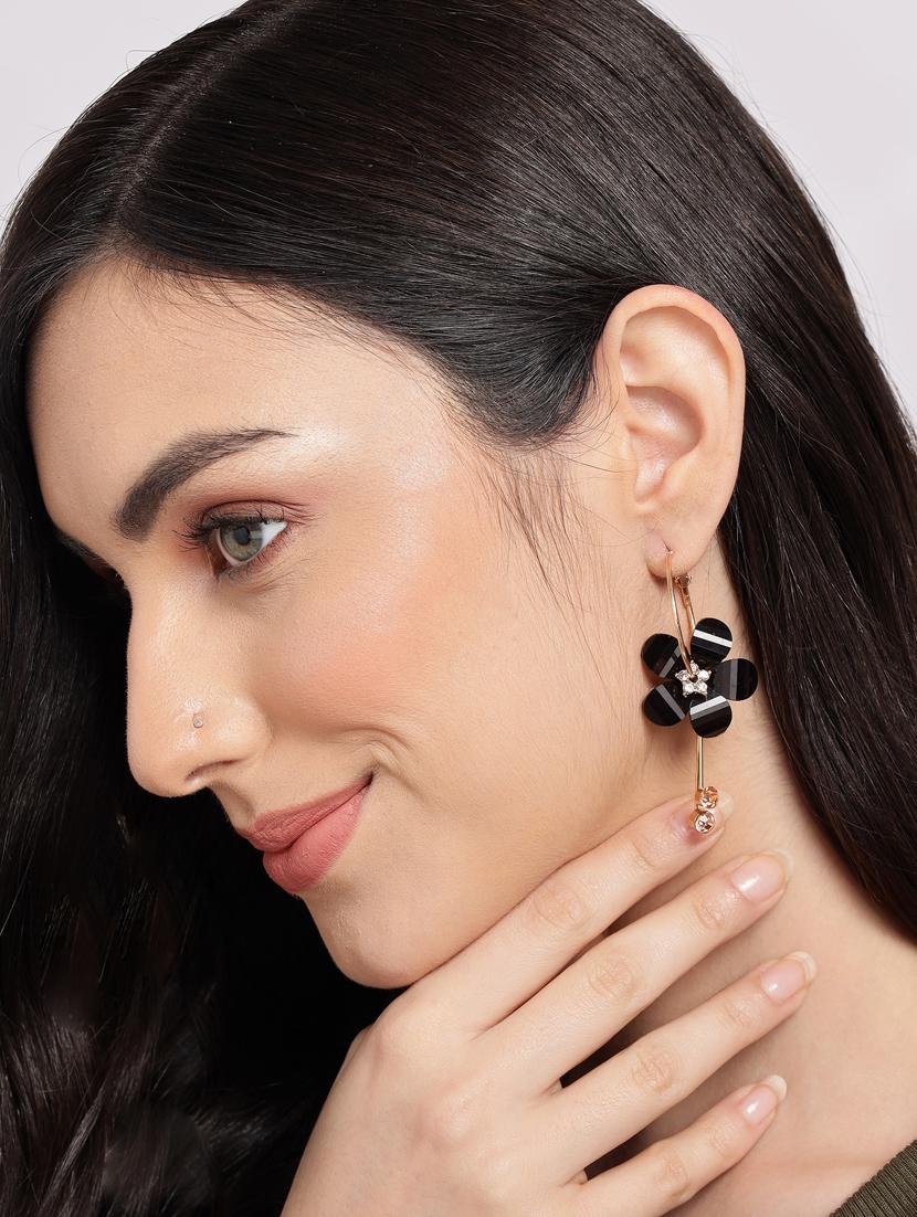 black metal drop earring - 18291994 - Zoom Image - 4