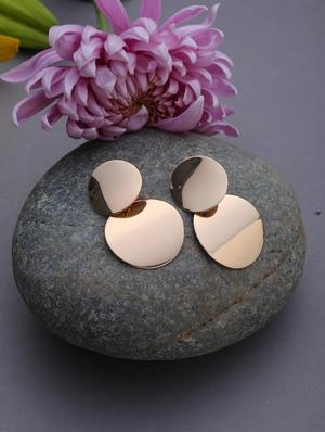 gold metal drop earring - 18292018 - Standard Image - 2